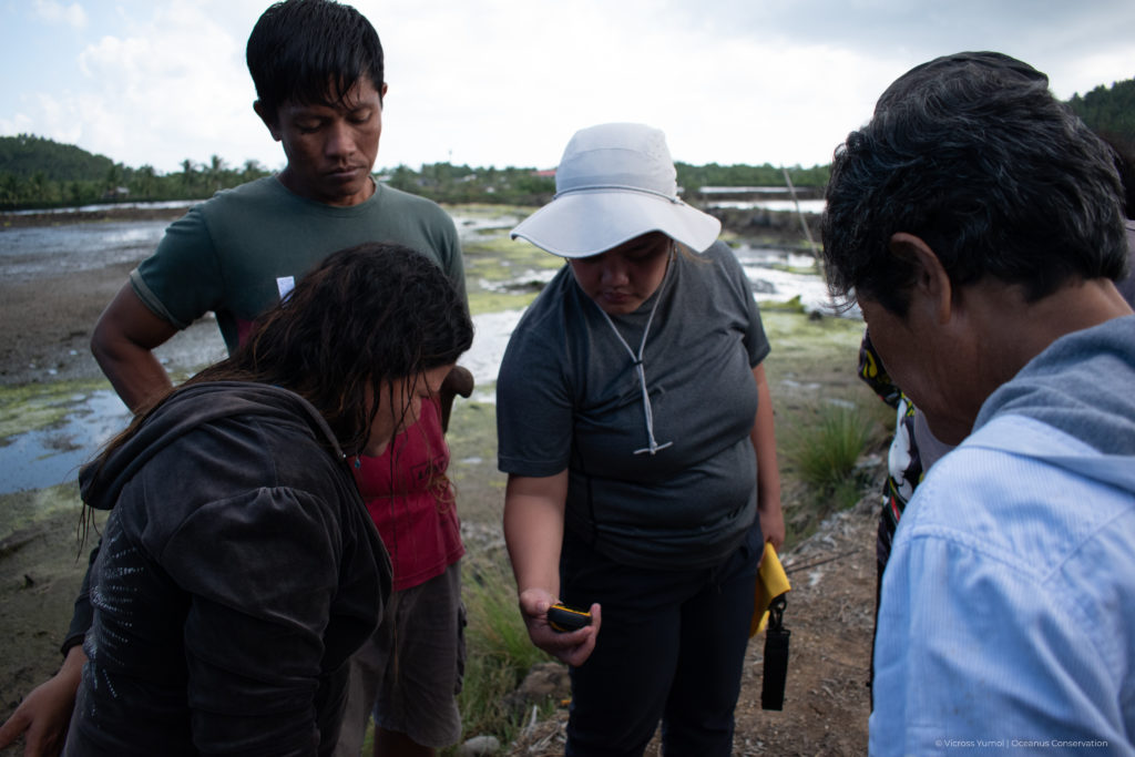 teaching the community how to use the GPS for the CBEMR training